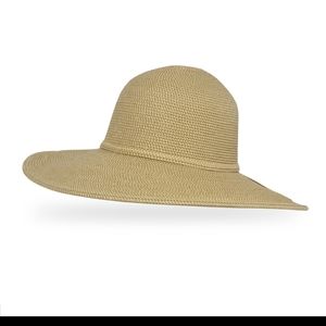 Sunday Afternoons packable straw sun hat